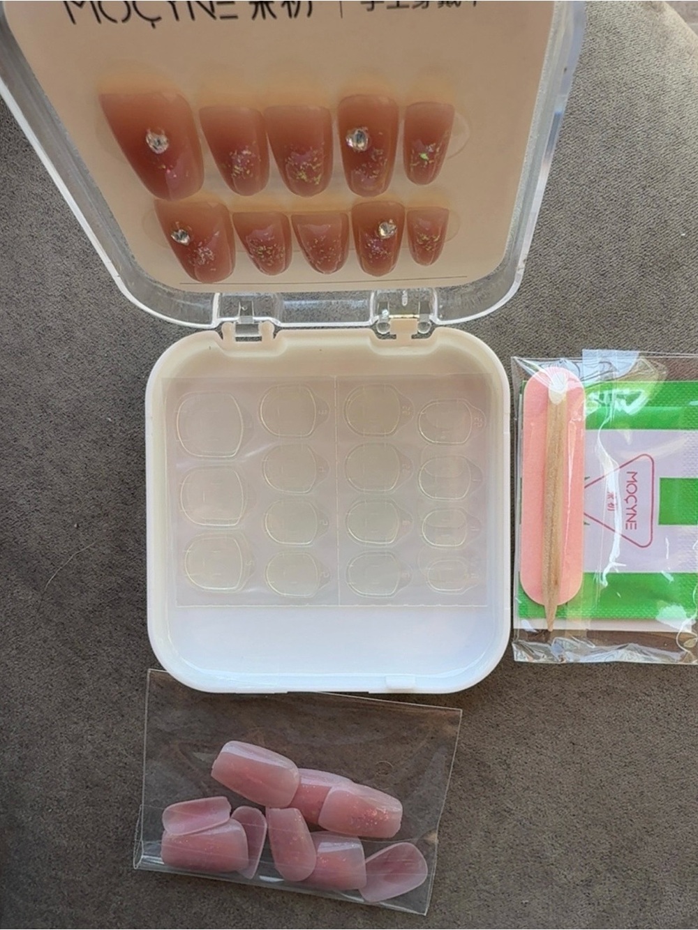 Pink Press-On Nails with Rhinestone Accent - Picture 5 of 5